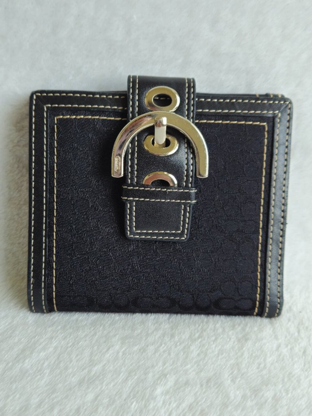 Vintage Coach Y2K Soho Black Jacquard Signature Buckle Bifold Wallet